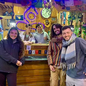 Yog Hostel- Rooftop Yoga & Backpacker Social In Thamel, Kathamndu 旅馆